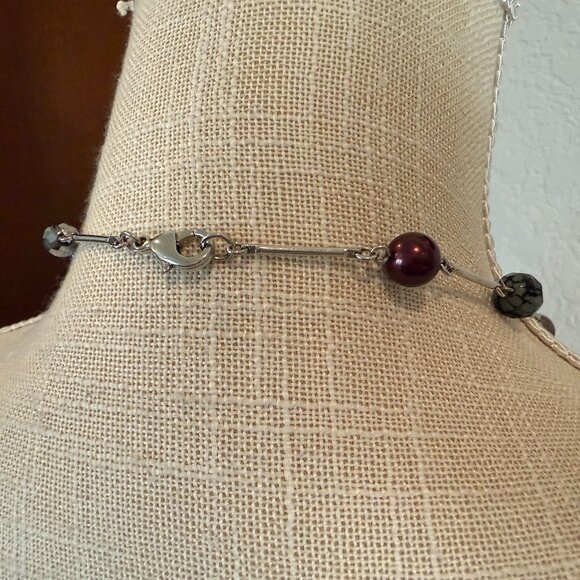 Business Casual Necklace - Picture 5 of 5